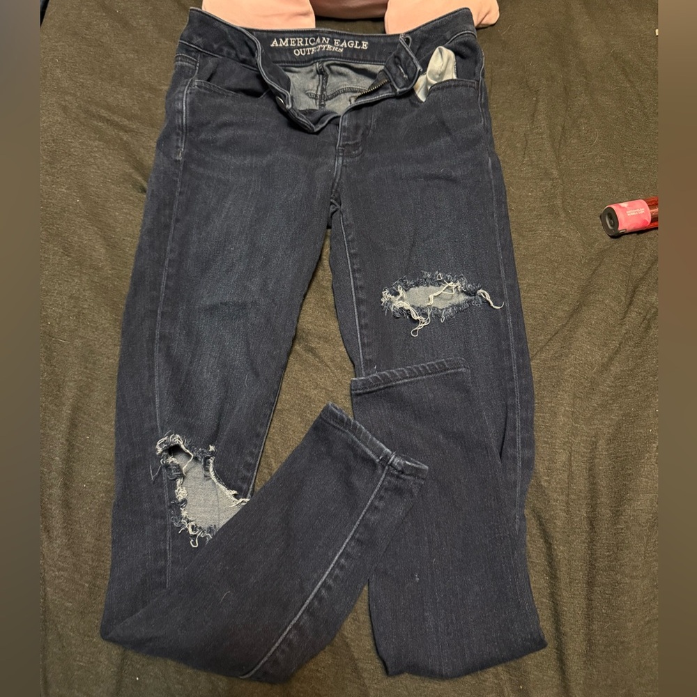 American Eagle Outfitters Women's Dark Blue Distressed Skinny Jeans